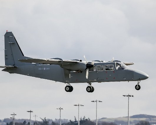 Britten-Norman-Islander-Army-Air-Corps-ZH004-Army-4