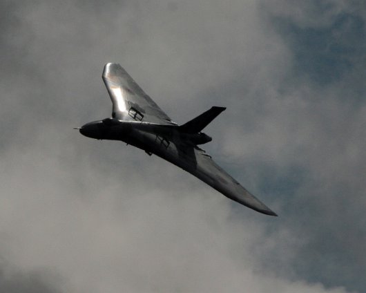 Vulcan-Bomber-Leuchars-11-2010-09-11