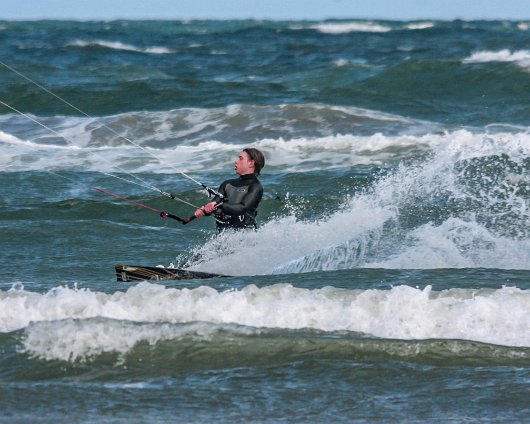 Kite-Surfing-StAndrews-2010-05-08-11
