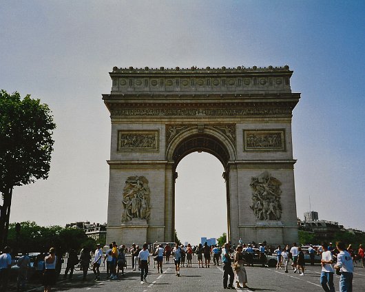 Paris-Arc-de-Triomphe-2