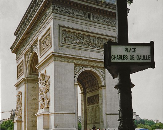 Paris-Arc-de-Triomphe-3