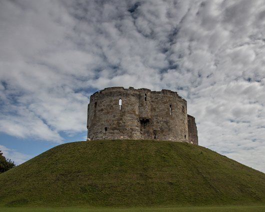 York-Clifford's-Tower-1