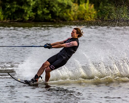 Waterskiing-Townhill-Loch-2