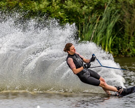 Waterskiing-Townhill-Loch-Dunfermline-2013-4