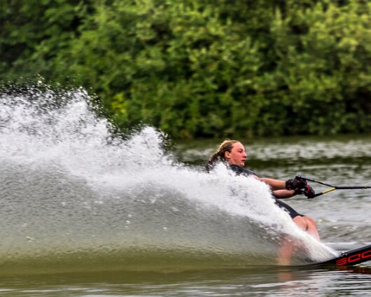 Waterskiing-Townhill-Loch-3