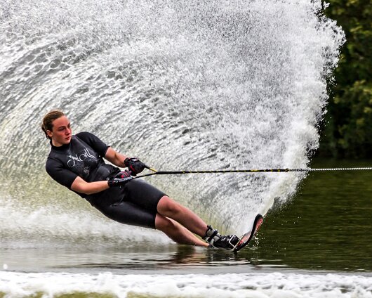 Waterskiing-Townhill-Loch-4