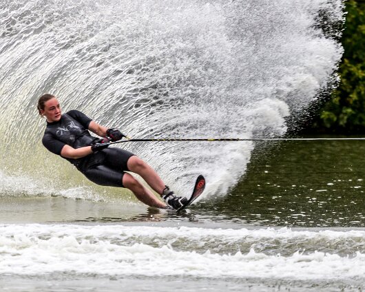 Waterskiing-Townhill-Loch-9