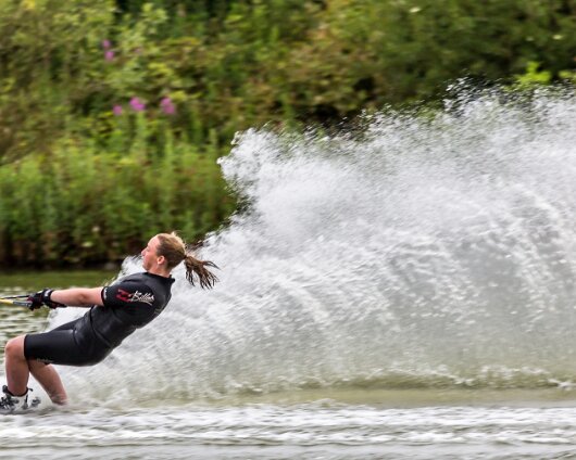 Waterskiing-Townhill-Loch-Dunfermline-2014-16