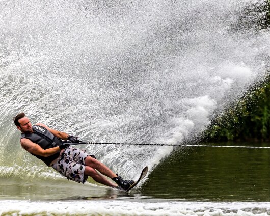 Waterskiing-Townhill-Loch-Dunfermline-2014-4