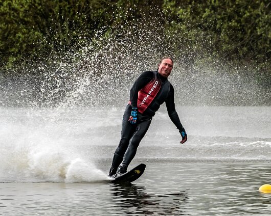 Waterskiing-Townhill-Loch-10