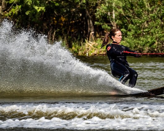 Waterskiing-Townhill-Loch-2