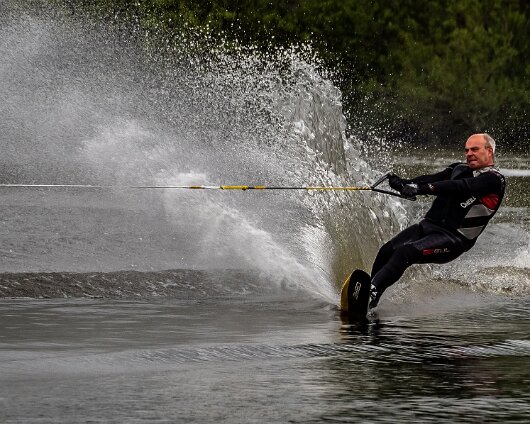 Waterskiing-Townhill-Loch-3