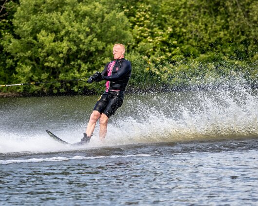 Waterskiing-Townhill-Loch-10