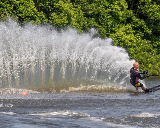 Waterskiing-Townhill-Loch-12