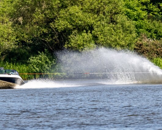 Waterskiing-Townhill-Loch-14
