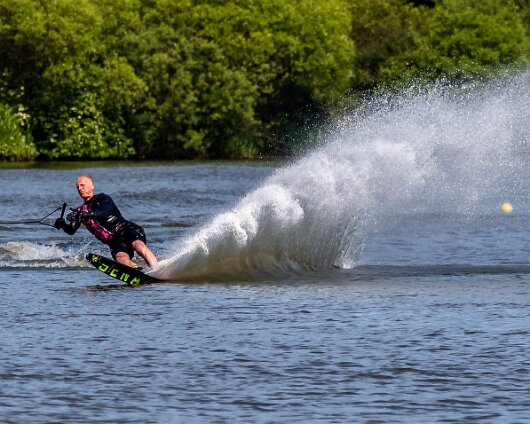 Waterskiing-Townhill-Loch-3