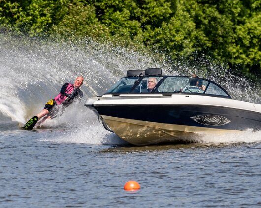 Waterskiing-Townhill-Loch-6