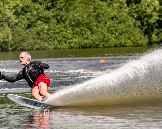 Waterskiing-Townhill-Loch-11