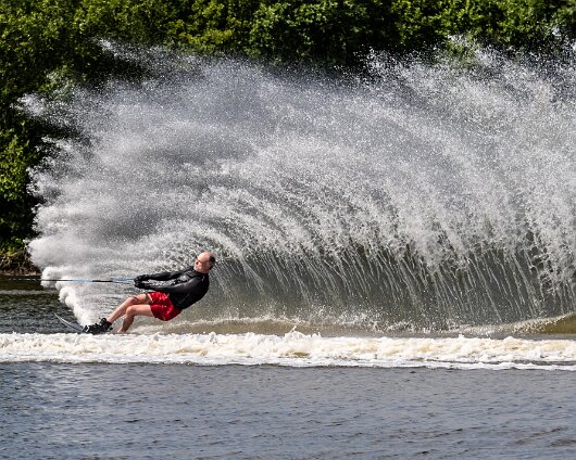 Waterskiing-Townhill-Loch-13