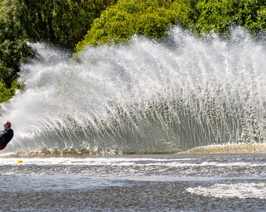 Waterskiing-Townhill-Loch-16