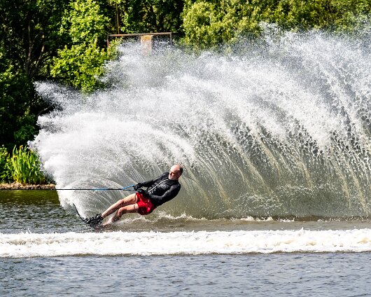 Waterskiing-Townhill-Loch-19