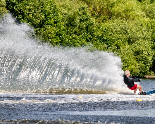 Waterskiing-Townhill-Loch-4