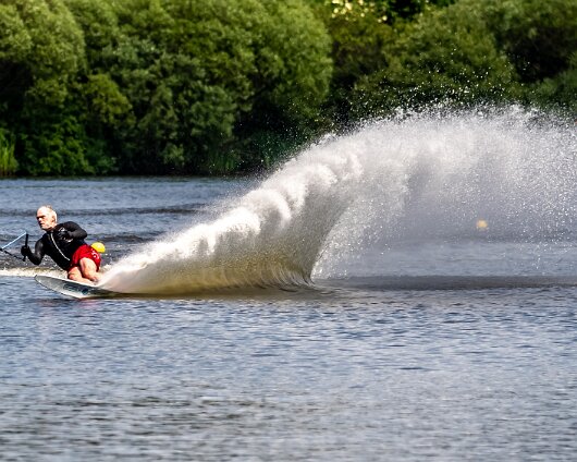 Waterskiing-Townhill-Loch-9