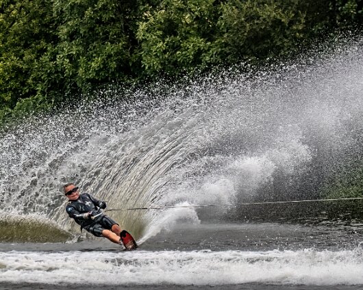 Waterskiing-Townhill-Loch-9