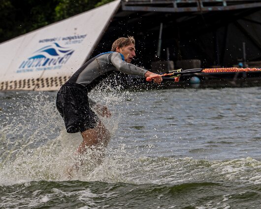 Waterskiing-Townhill-Loch-11