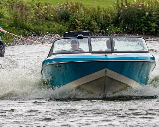 Waterskiing-Townhill-Loch-15