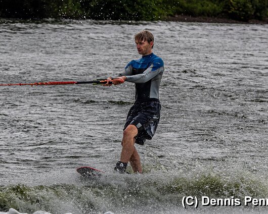 Waterskiing-Townhill-Loch-17