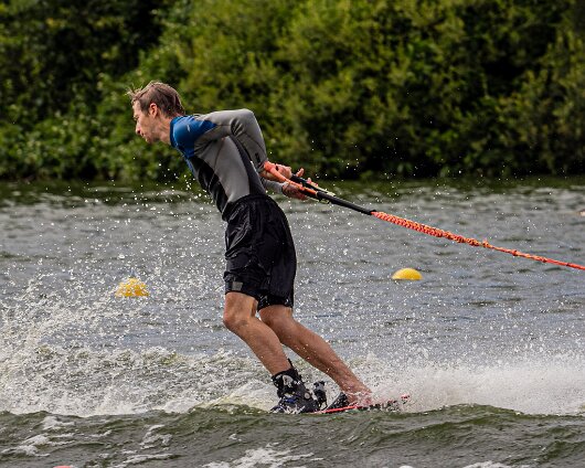 Waterskiing-Townhill-Loch-8